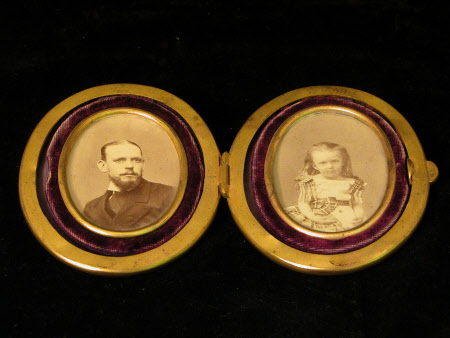 Sir Alexander Palmer Bruce Chichester, 2nd Bt Chichester of Arlington (1842-1881) and his daughter ...