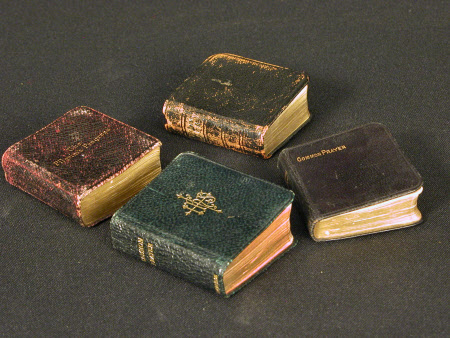 Miniature prayer book