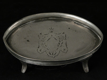 Tea pot stand