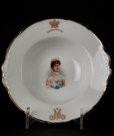 Dish commemorating the coronation on 22 June 1911 of King George V (1865-1936) and Queen Mary ...