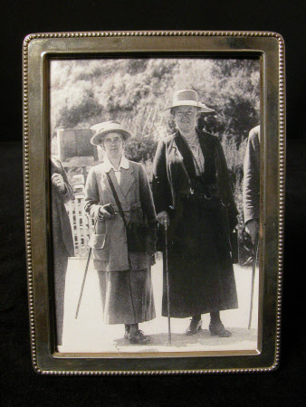 Rosalie Chichester (1865 – 1949) and Chrissie Peters (d.1939) in New Zealand