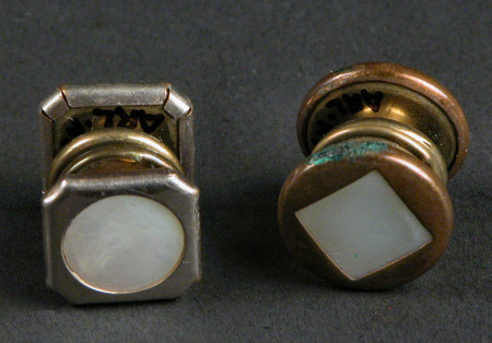 Cuff link