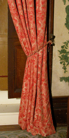 Curtain