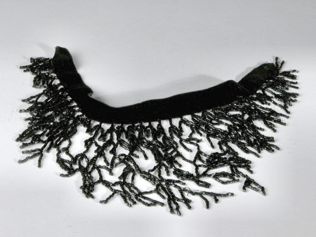 Choker necklace