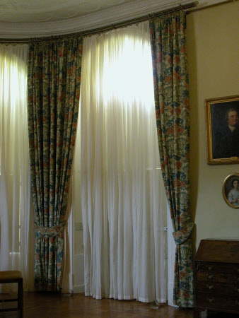 Net curtain