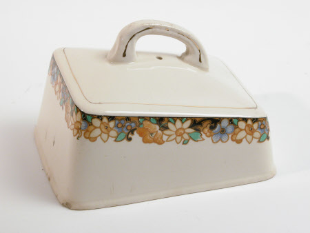 Cheese dish cover