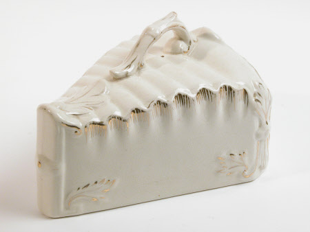 Cheese dish cover