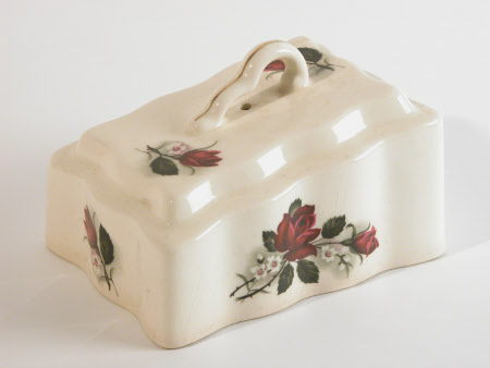 Cheese dish cover