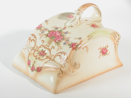 Cheese dish cover