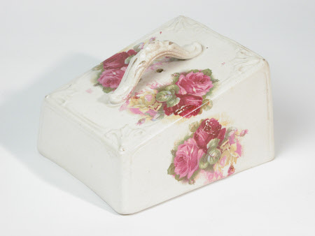 Cheese dish cover