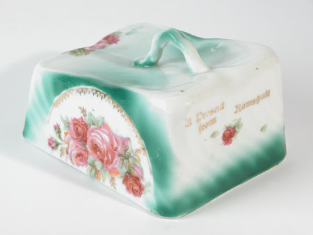 Cheese dish cover