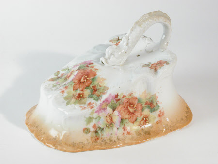 Cheese dish cover