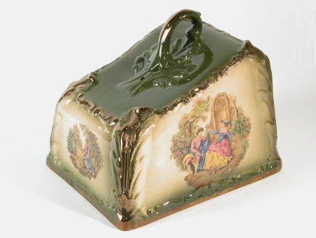 Cheese dish cover