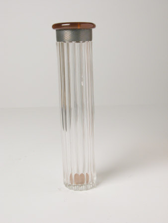 Toothbrush container