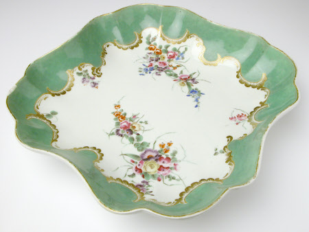 Serving dish