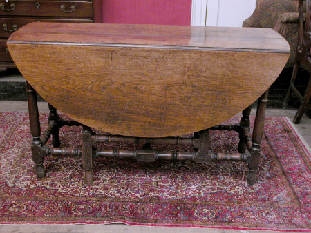 Gateleg table