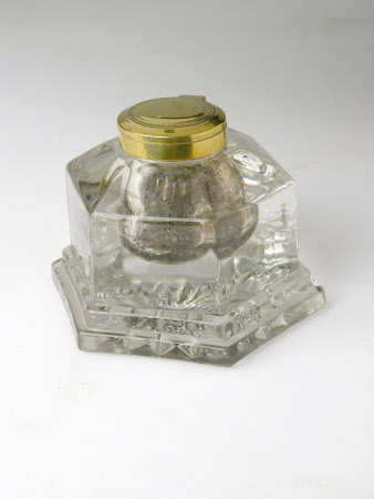 Inkstand