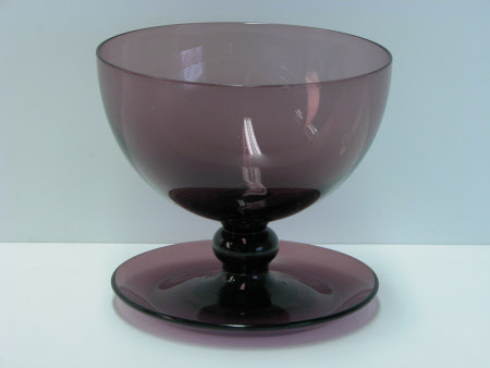 Sundae dish