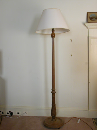 Lamp standard