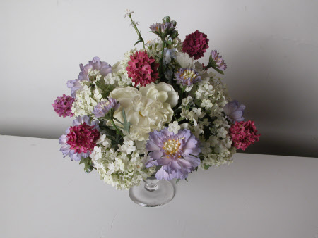 Artificial flower arrangement