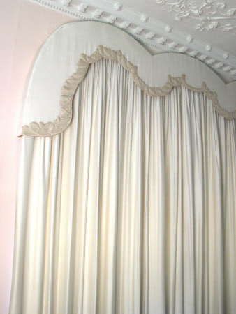 Curtain