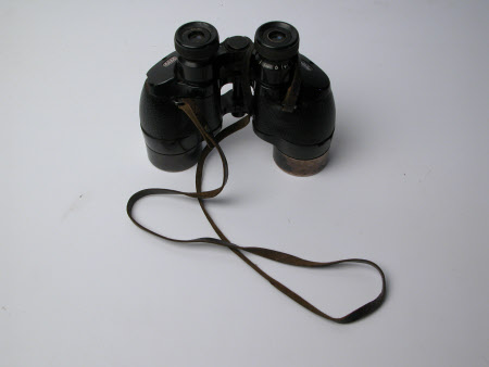 Field glasses