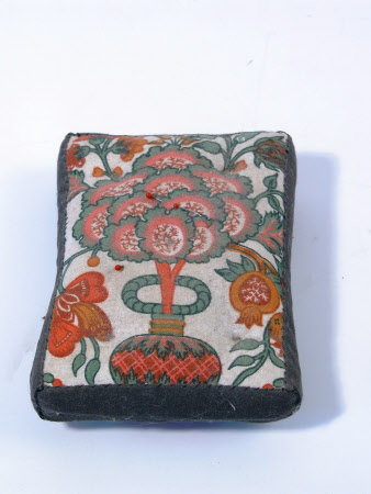 Pin cushion