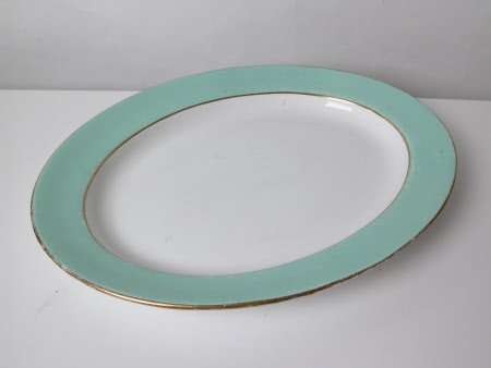 Serving dish