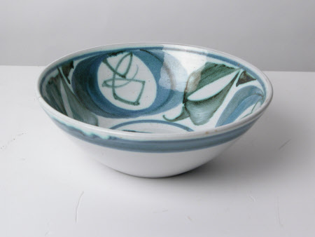 Serving bowl
