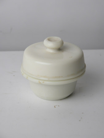 Serving dish