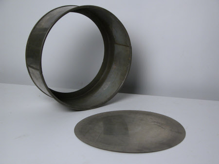 Cake tin base