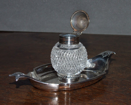Ink-stand