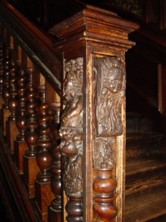 Newel post