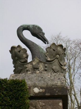 Pillar