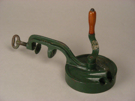 Bean slicer
