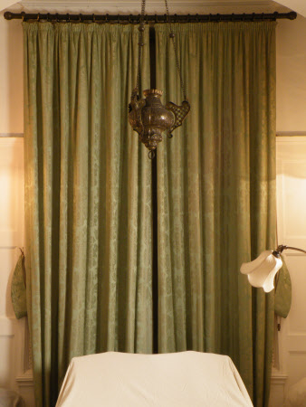 Curtain and tie back
