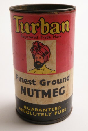 Nutmeg shaker