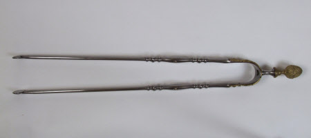 Tongs