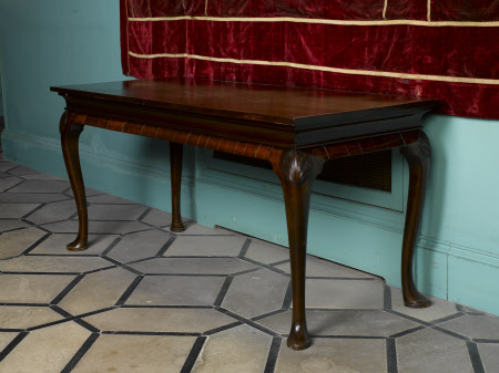 Centre table