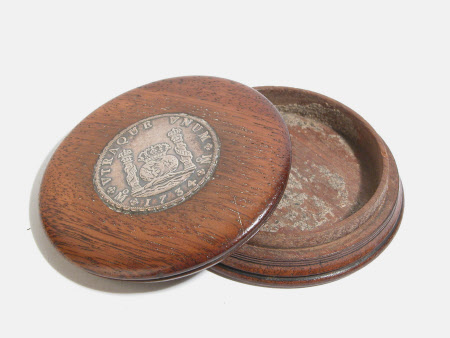 Snuffbox