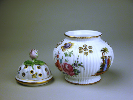 Pot pourri vase