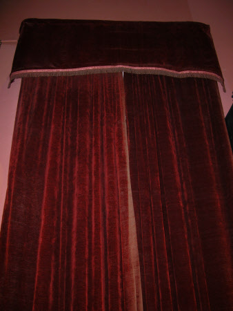 Curtain