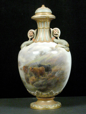 Covered vase