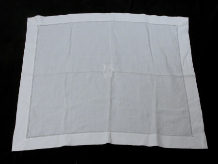 Tray cloth