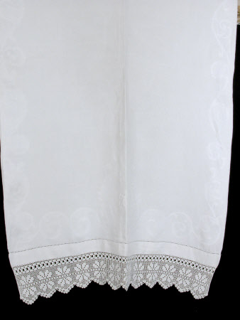 Hand towel