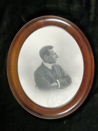 Geoffrey Mander