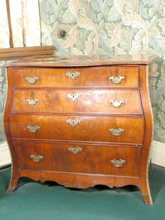 Bombe commode