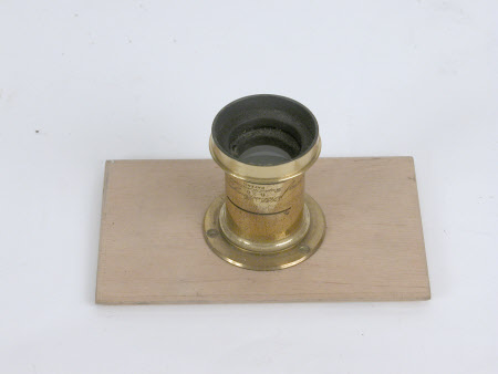 Lens