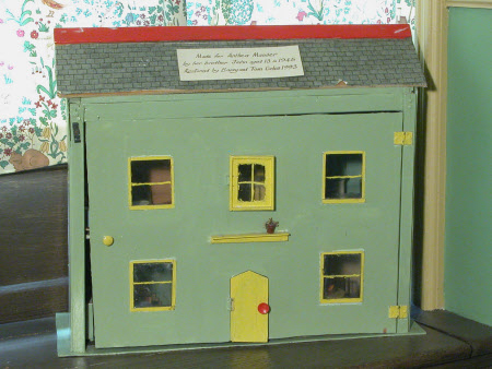 Dolls' house