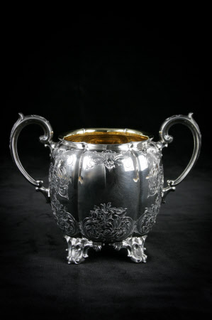 Sugar bowl